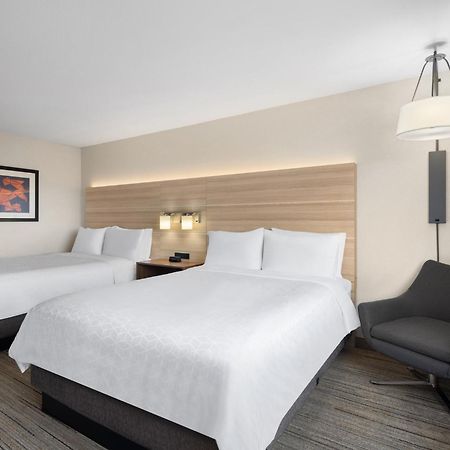 Holiday Inn Express Fort Bragg By Ihg Eksteriør billede