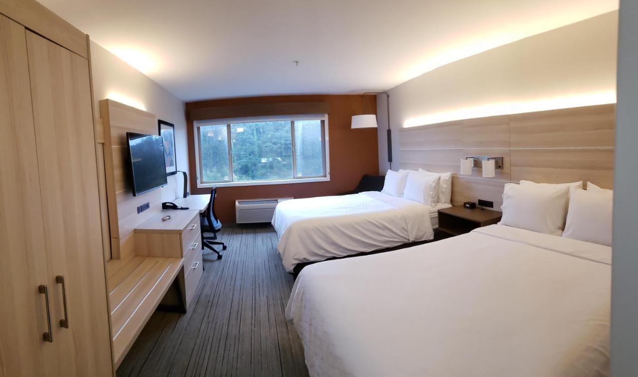 Holiday Inn Express Fort Bragg By Ihg Eksteriør billede