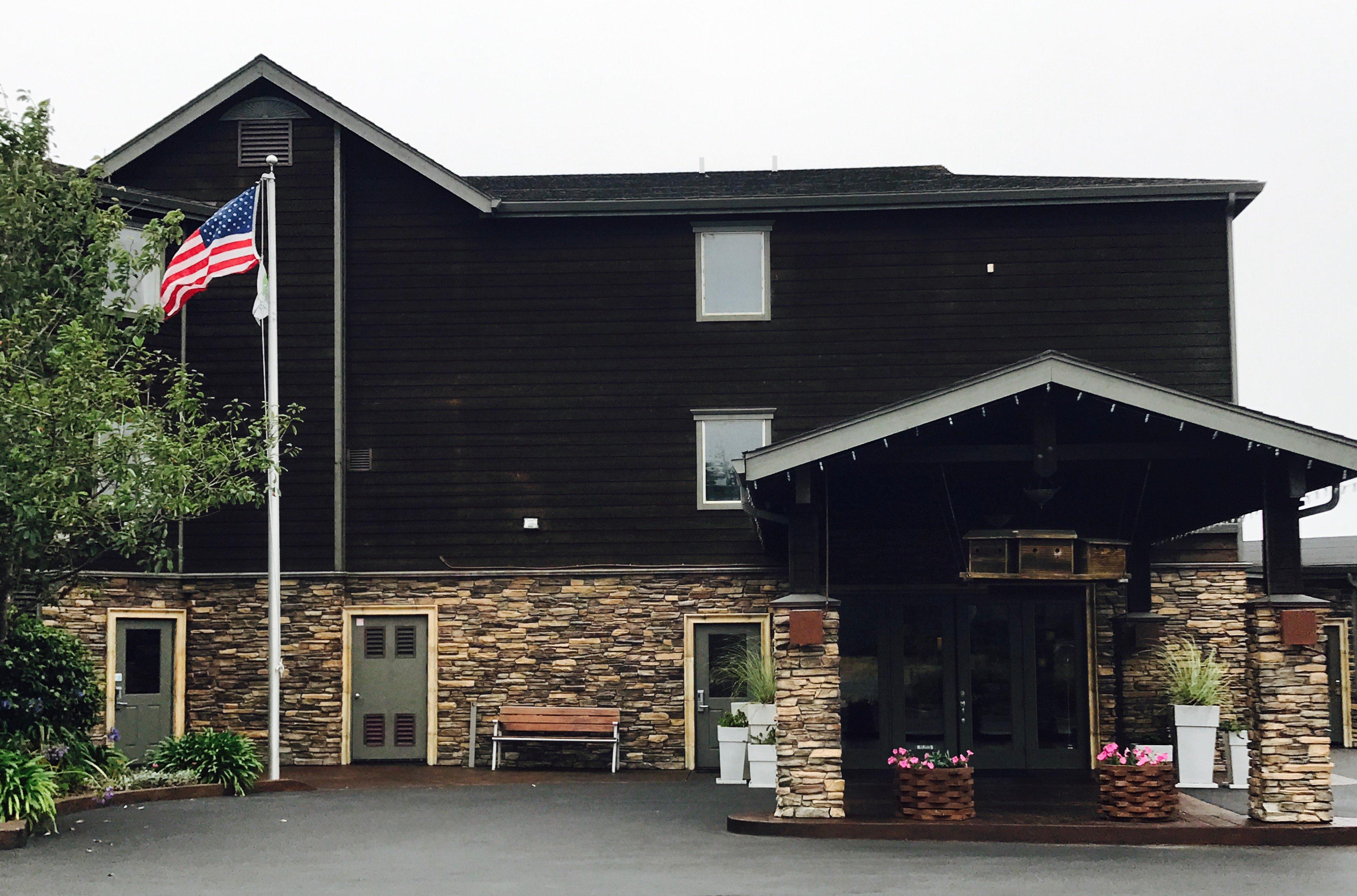 Holiday Inn Express Fort Bragg By Ihg Eksteriør billede