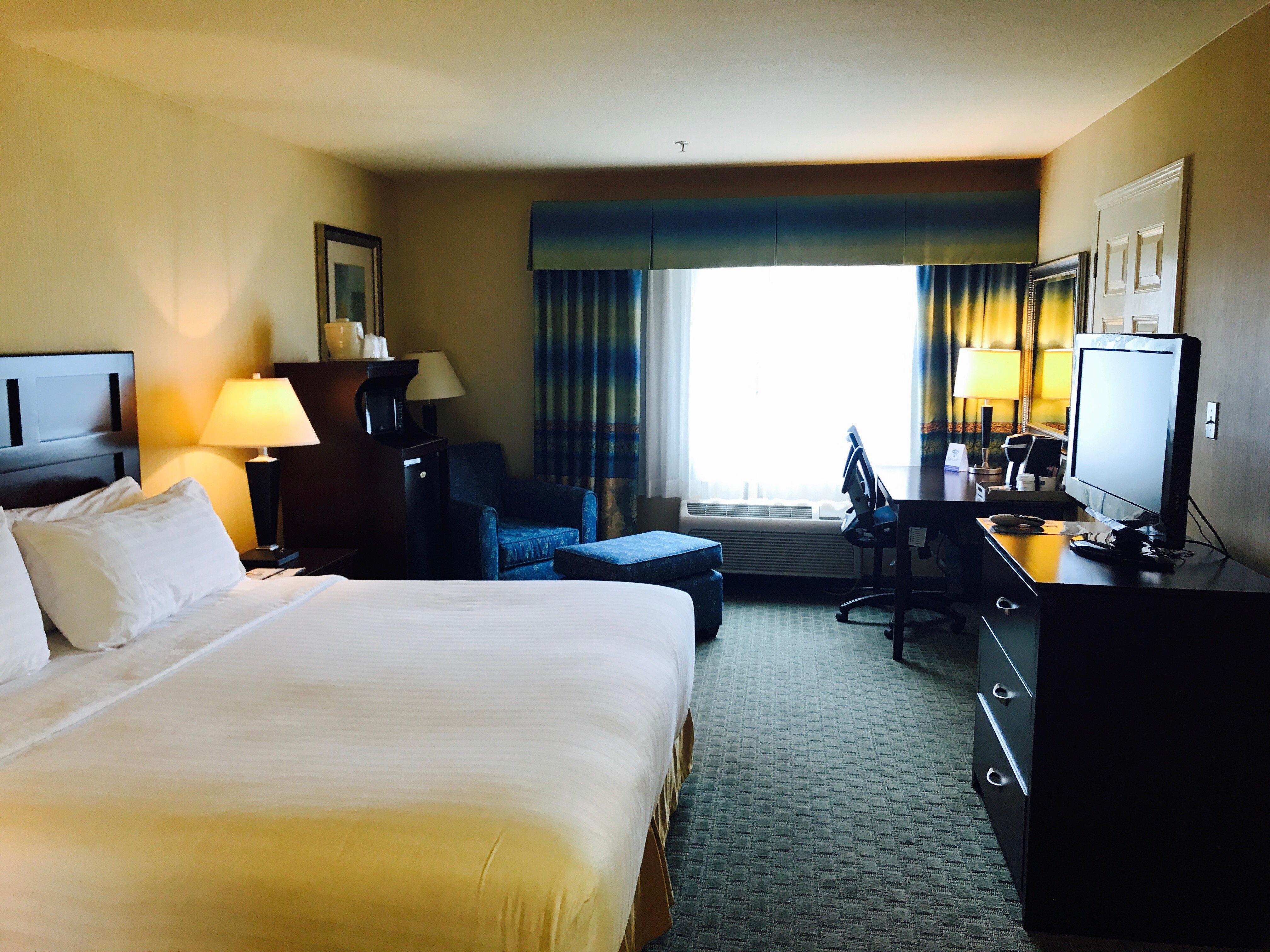 Holiday Inn Express Fort Bragg By Ihg Eksteriør billede