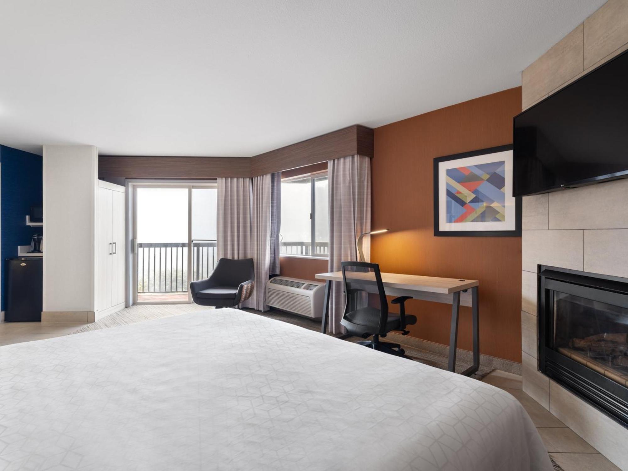Holiday Inn Express Fort Bragg By Ihg Eksteriør billede