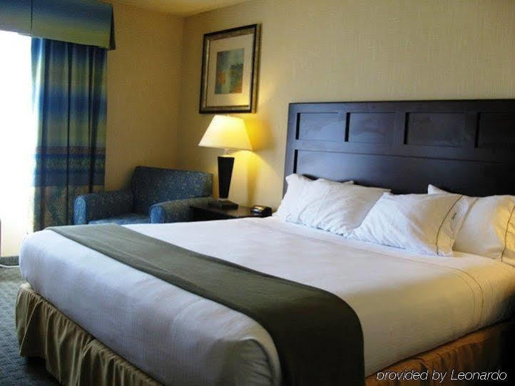 Holiday Inn Express Fort Bragg By Ihg Eksteriør billede